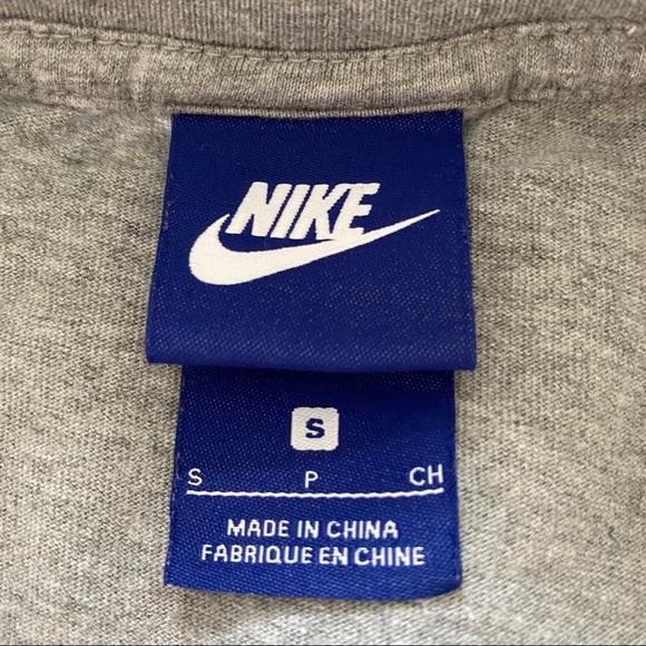 Nike Top - Picture 2 of 2